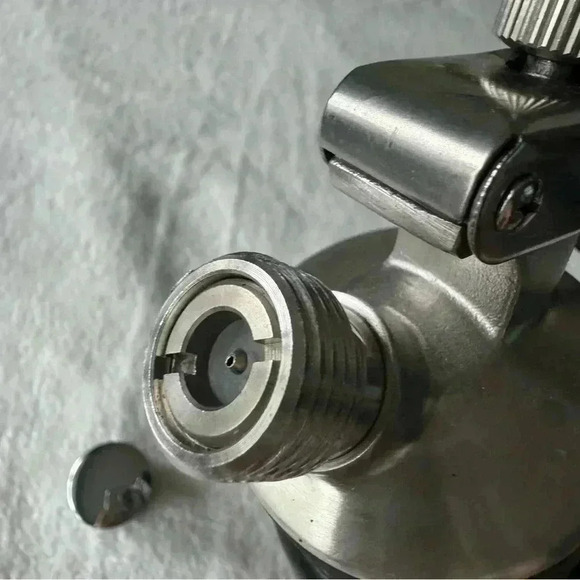 EurKitchen Professional Aluminum Whipped Cream Dispenser - Picture 5 of 9